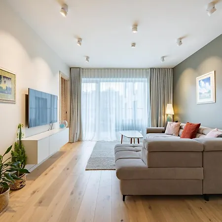 Apartament Haus Apartment#luxury Residential#balcony#free Parking *