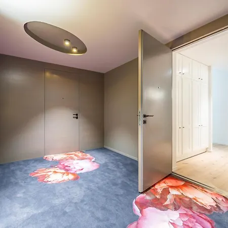 Διαμέρισμα Haus Apartment#luxury Residential#balcony#free Parking *