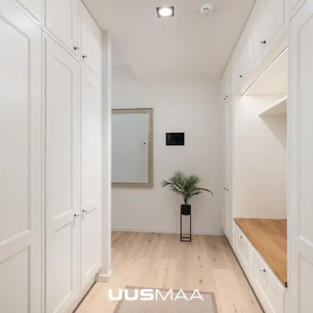 Haus Apartment#luxury Residential#balcony#free Parking * Tallin