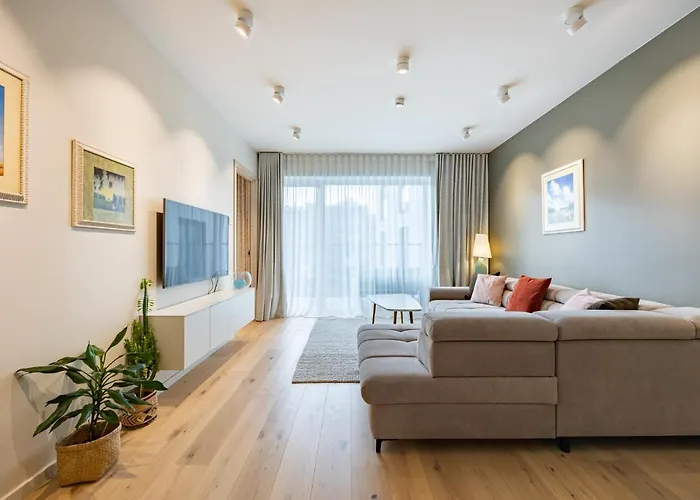 Apartman Haus Apartment#luxury Residential#balcony#free Parking *
