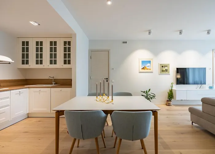 Haus Apartment#luxury Residential#balcony#free Parking *