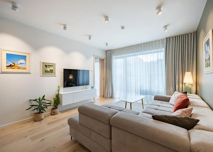 Апартаменты Haus Apartment#luxury Residential#balcony#free Parking