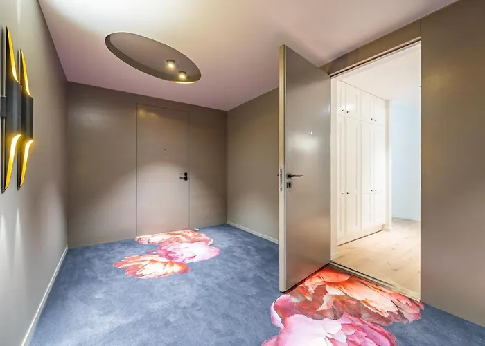 Апартаменты Haus Apartment#luxury Residential#balcony#free Parking *