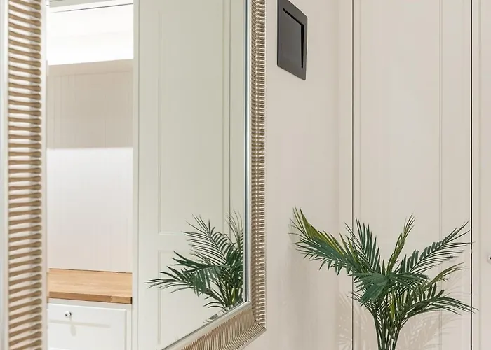 Διαμέρισμα Haus Apartment#luxury Residential#balcony#free Parking *